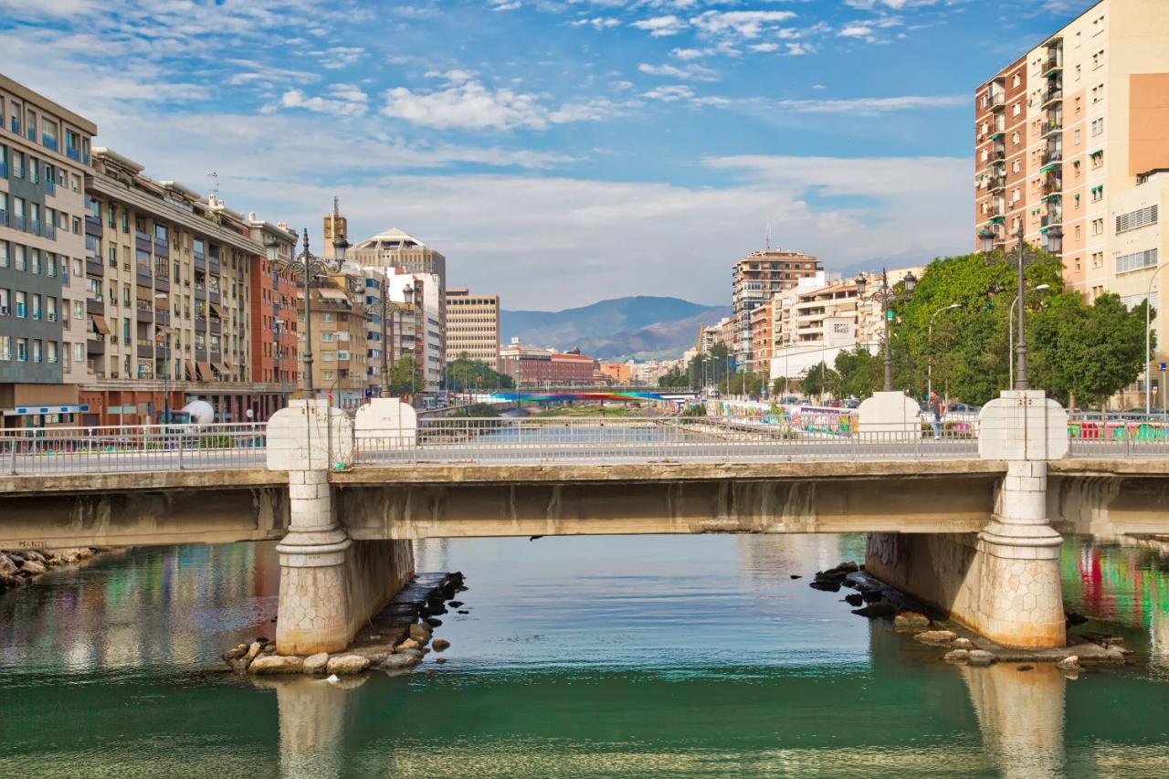 Malaga Centre Apartment With Parking Eksteriør billede